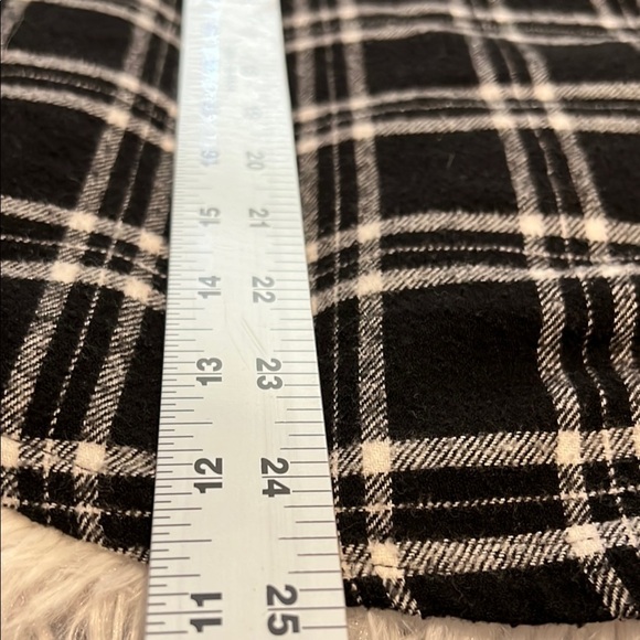 Rue21 Black and White Casual Button Down Shirt - Picture 5 of 5